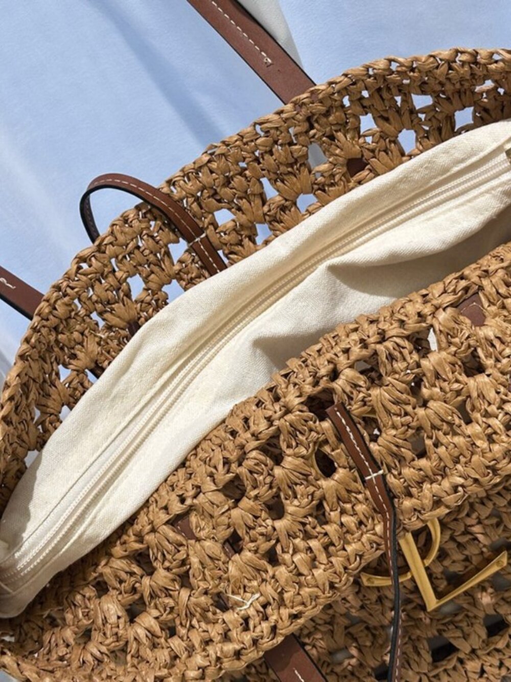 YSL Raffia Woven Tote Bag - Picture 5 of 8